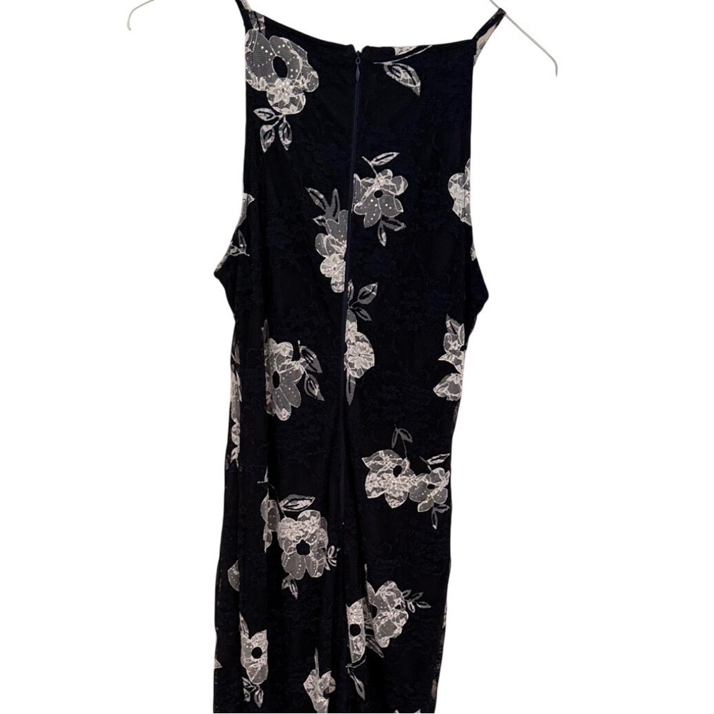 AX Paris NWT  Floral Lace High Neck Bodycon Midi wedding guest or grad dress‎